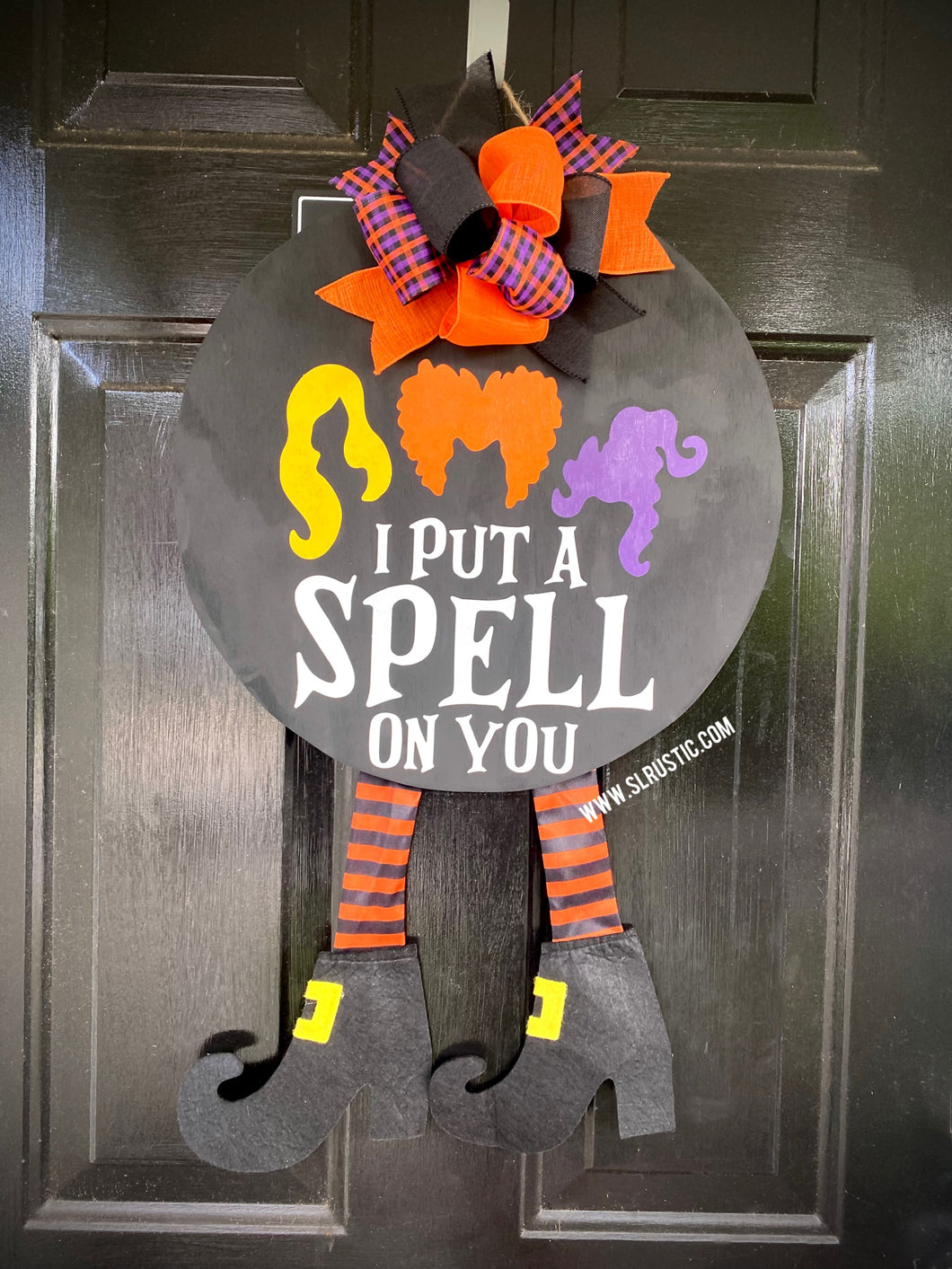 Hocus Pocus I Put A Spell on You Round Wood Door Hanger - Halloween